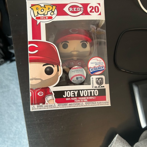 Funko Pop MLB Figure - Joey Votto collectors edition brand new never opened - Picture 4 of 4